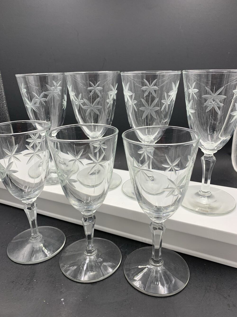 MCM 7 Claret Wine Glasses by Libbey Candlelight Pattern - Starburst EUC